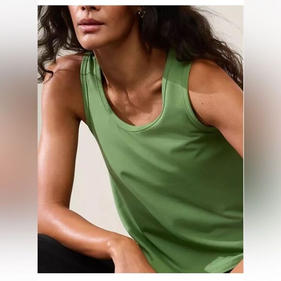 NWT New ATHLETA Essential Tank Top Baja Green Small S - Picture 3 of 7